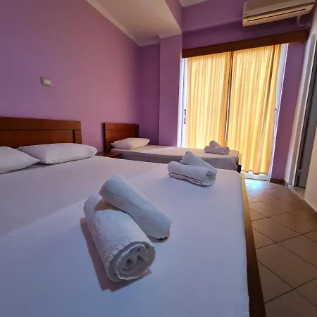 アパート Sunlight Gjordeni クサミル